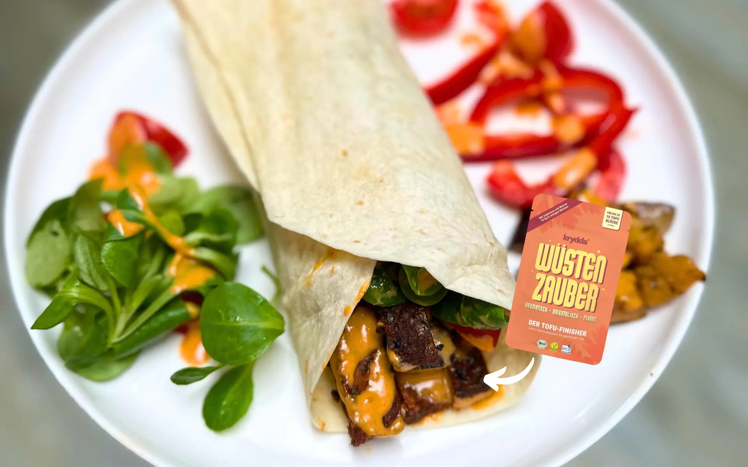VEGANE WRAPS MIT TAHINI-SAUCE UND TOFU MIT KRYDDA WÜSTENZAUBER