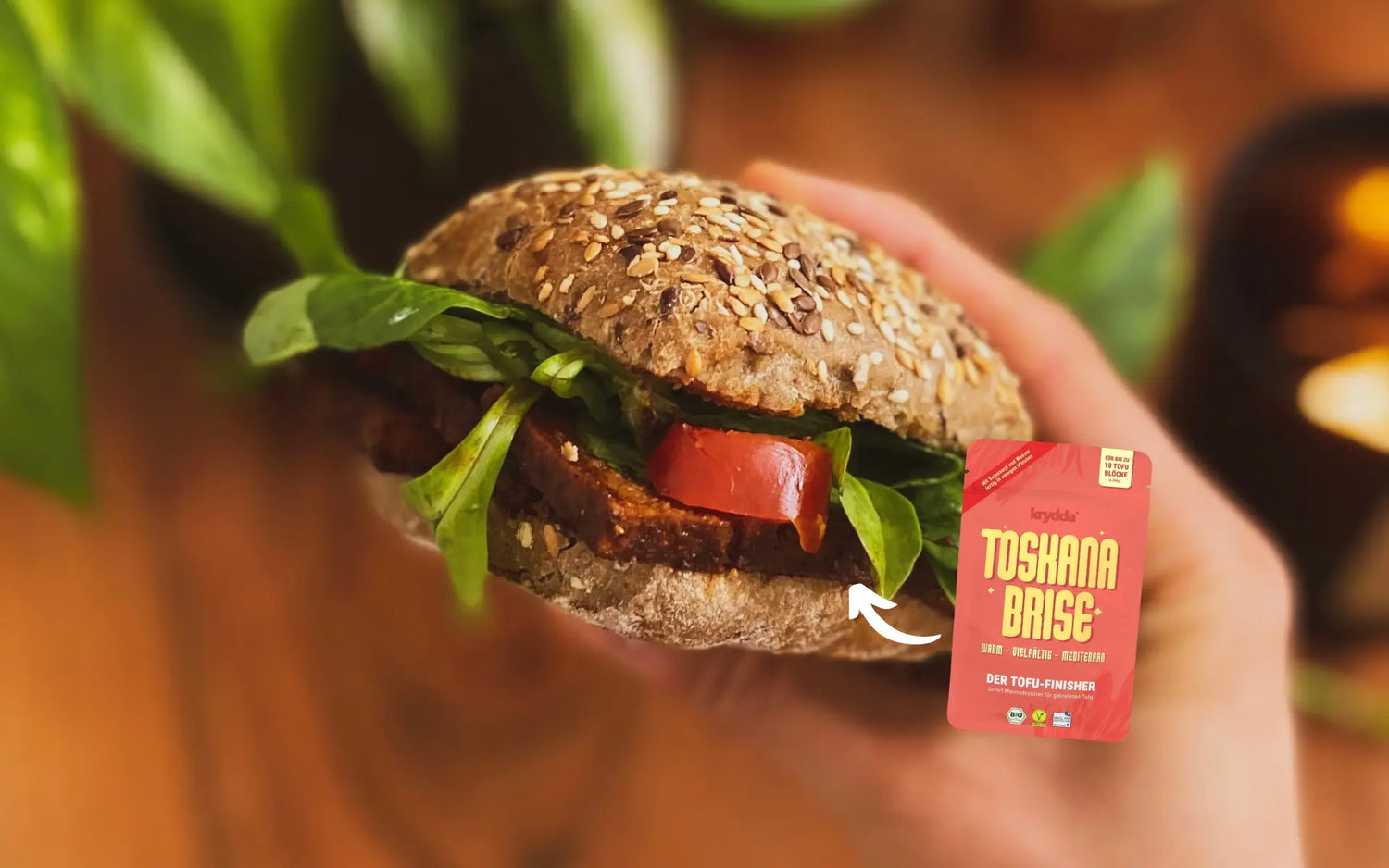 SANDWICH-BRÖTCHEN MIT SALAT UND TOFU MIT KRYDDA TOSKANA BRISE